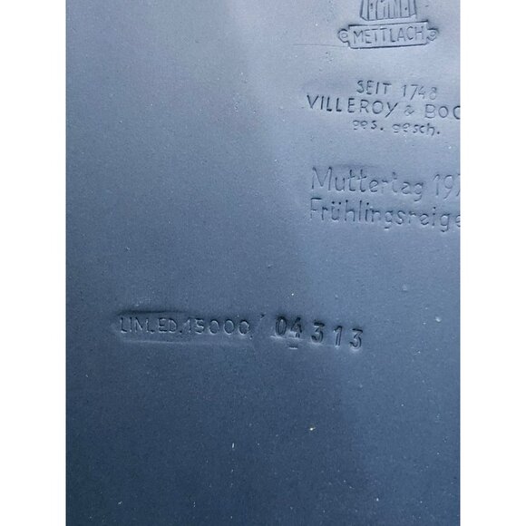 Villeroy & Boch-Mettlach 1978 Muttertag Jasperware Plaque 8.25" X 5.75" Blue & W - Picture 8 of 12